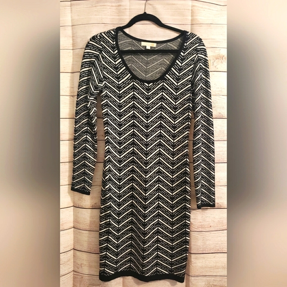 Gianni Bini Dresses & Skirts - Sweater dress